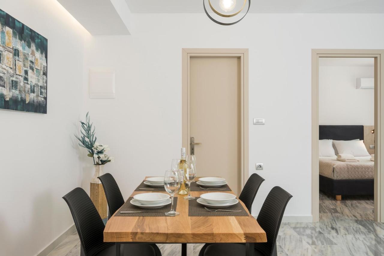 Quarters Luxury Apts Chrissi Akti Chania Exterior foto