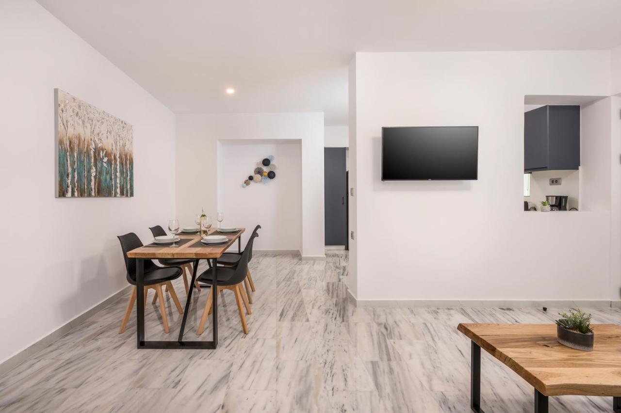 Quarters Luxury Apts Chrissi Akti Chania Exterior foto
