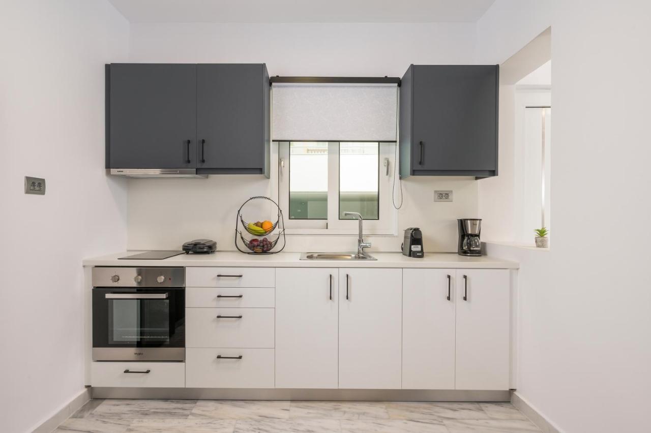Quarters Luxury Apts Chrissi Akti Chania Exterior foto