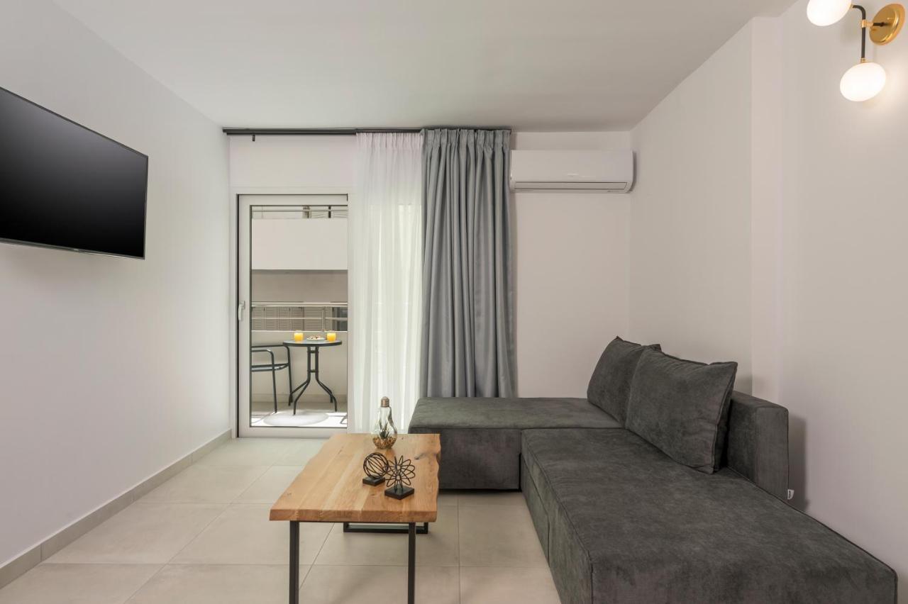 Quarters Luxury Apts Chrissi Akti Chania Exterior foto
