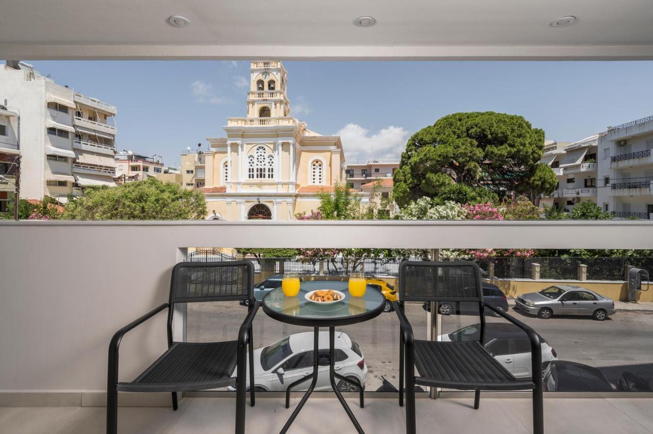 Quarters Luxury Apts Chrissi Akti Chania Exterior foto